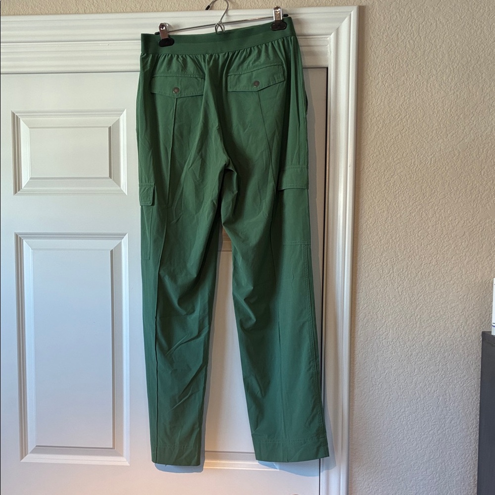 Athleta Green Cargo Pants - Picture 4 of 4